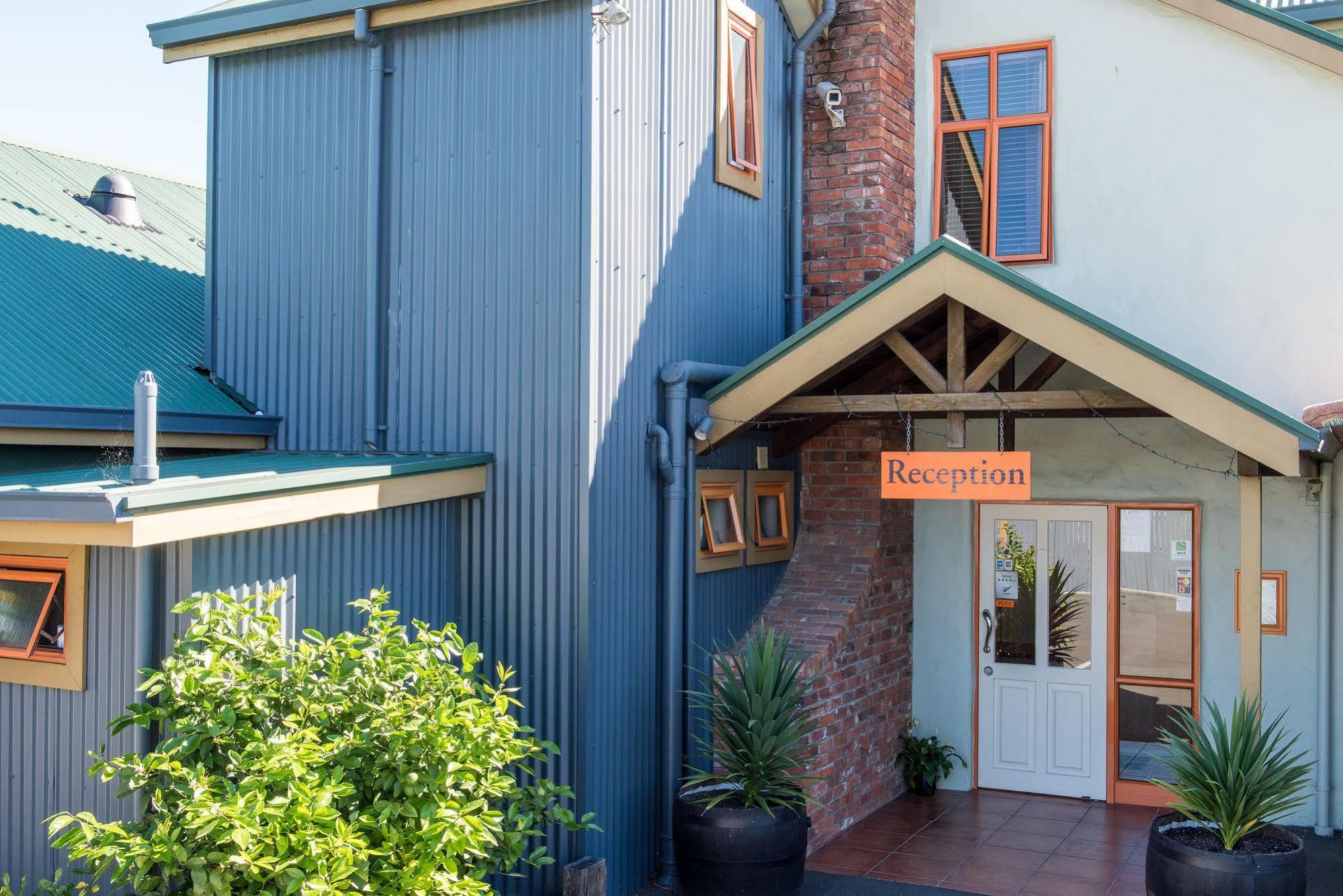 Gladstone Motel Ричмънт Екстериор снимка